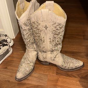 Corral cowboy boots